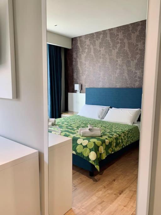 Alex Charme Central Apartments - Corso Umberto Таорміна Екстер'єр фото